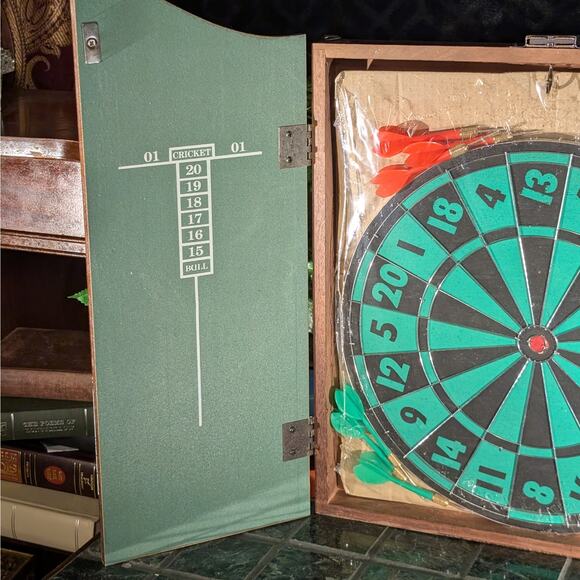NEW Vintage Retro 70s Ships Inn Hanging Wooden Case Dart Board Man Cave Bar NOS - Picture 4 of 8